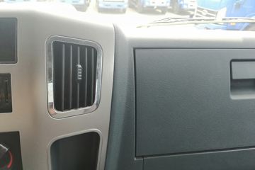 �Ĵ��ִ� ��Խ 115���� 4X2 3.9����ж��(CNJ3040ZPB33V)ͼƬ