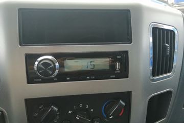 �Ĵ��ִ� ��Խ 115���� 4X2 3.9����ж��(CNJ3040ZPB33V)ͼƬ