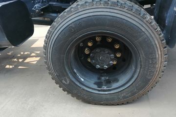 �Ĵ��ִ� ��Խ 115���� 4X2 3.9����ж��(CNJ3040ZPB33V)ͼƬ