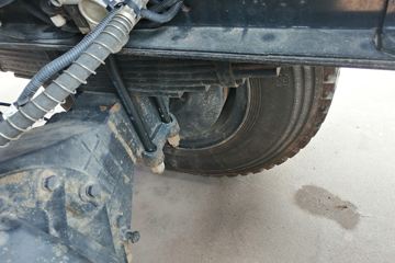 �Ĵ��ִ� ��Խ 115���� 4X2 3.9����ж��(CNJ3040ZPB33V)ͼƬ