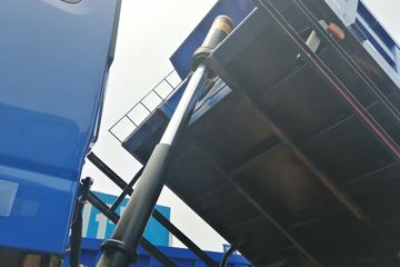 �Ĵ��ִ� ��Խ 115���� 4X2 3.9����ж��(CNJ3040ZPB33V)ͼƬ