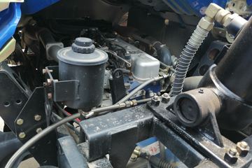 �Ĵ��ִ� ��Խ 115���� 4X2 3.9����ж��(CNJ3040ZPB33V)ͼƬ