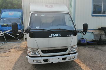 江铃 顺达窄体 122马力 3.8米排半仓栅式轻卡(液刹)(国六)(JX5041CCYTGA26)