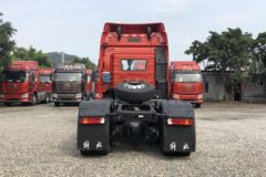 一汽解放 新J6P重卡 南方版 460马力 6X4牵引车(457后桥)(CA4250P66K24T1A1E5)