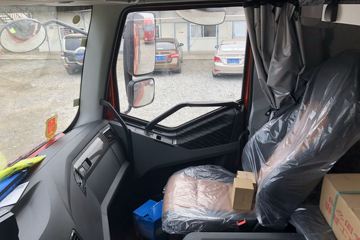 һ����� ��J6P�ؿ� �Ϸ��� 460���� 6X4ǣ����(457����)(CA4250P66K24T1A1E5)ͼƬ