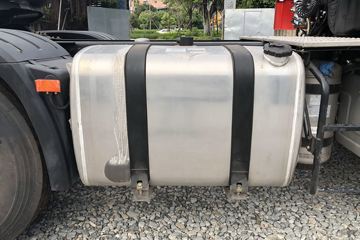 һ����� ��J6P�ؿ� �Ϸ��� 460���� 6X4ǣ����(457����)(CA4250P66K24T1A1E5)ͼƬ