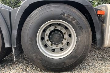 һ����� ��J6P�ؿ� �Ϸ��� 460���� 6X4ǣ����(457����)(CA4250P66K24T1A1E5)ͼƬ