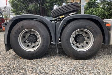 һ����� ��J6P�ؿ� �Ϸ��� 460���� 6X4ǣ����(457����)(CA4250P66K24T1A1E5)ͼƬ