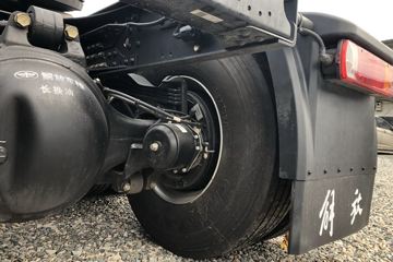 һ����� ��J6P�ؿ� �Ϸ��� 460���� 6X4ǣ����(457����)(CA4250P66K24T1A1E5)ͼƬ