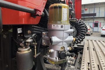 һ����� ��J6P�ؿ� �Ϸ��� 460���� 6X4ǣ����(457����)(CA4250P66K24T1A1E5)ͼƬ