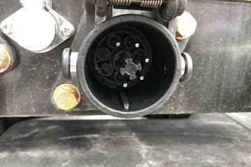 һ����� ��J6P�ؿ� �Ϸ��� 460���� 6X4ǣ����(457����)(CA4250P66K24T1A1E5)ͼƬ