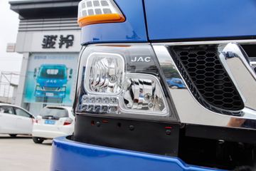 ���� ����V8 170���� 4.15�׵�����ʽ�ῨͼƬ