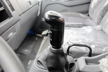 ���� ����V8 170���� 4.15�׵�����ʽ�ῨͼƬ