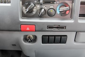 ���� ����V8 170���� 4.15�׵�����ʽ�ῨͼƬ