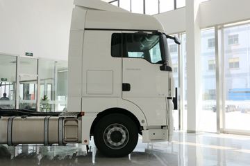 ��(MAN) TGXϵ���ؿ� 480���� 6X2R�Զ���ǣ����(TGX28.480 6X2-2 BLS)ͼƬ