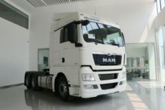曼(MAN) TGX系列重卡 480马力 6X2R自动挡牵引车(TGX28.480 6X2-2 BLS)