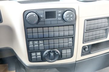 ��(MAN) TGXϵ���ؿ� 480���� 6X2R�Զ���ǣ����(TGX28.480 6X2-2 BLS)ͼƬ