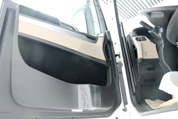 ��(MAN) TGXϵ���ؿ� 480���� 6X2R�Զ���ǣ����(TGX28.480 6X2-2 BLS)ͼƬ