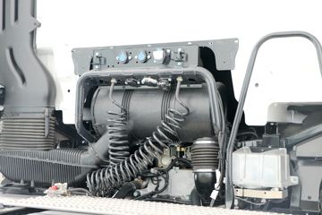 ��(MAN) TGXϵ���ؿ� 480���� 6X2R�Զ���ǣ����(TGX28.480 6X2-2 BLS)ͼƬ