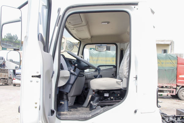 �������񶫷����ó� ���KS 148���� 4.1�׵��Ų�դʽ�Ῠ