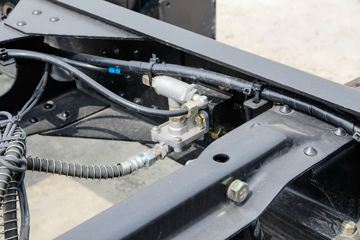 ó KS 130 4X2 4.1׵Ῠ(DFH1040BX5)ͼƬ