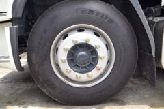 东风柳汽 乘龙H5中卡 270马力 6X2 9.7米栏板载货车(LZ1250M5CB)