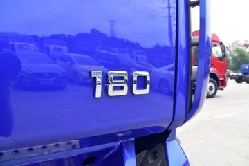 �������� �³���M3�п� 180���� 4X2 7.8����ʽ�ػ���ͼƬ