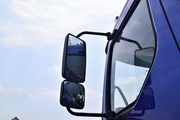 �������� �³���M3�п� 180���� 4X2 7.8����ʽ�ػ���ͼƬ