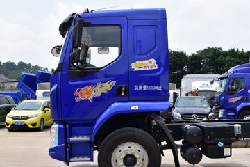 �������� �³���M3�п� 180���� 4X2 7.8����ʽ�ػ���ͼƬ