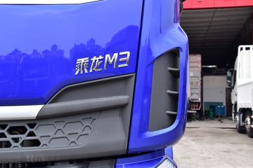 �������� �³���M3�п� 180���� 4X2 7.8����ʽ�ػ���ͼƬ