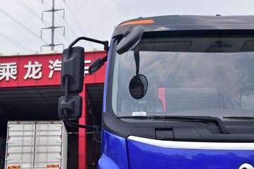 �������� �³���M3�п� 180���� 4X2 7.8����ʽ�ػ���ͼƬ