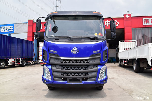 139200，你没有看错新乘龙M3 6.8米载货车享高达2万优惠
