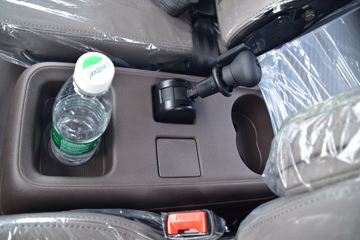�������� �³���M3�п� 180���� 4X2 7.8����ʽ�ػ���ͼƬ
