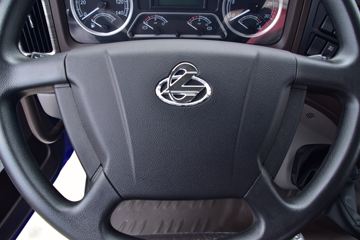 �������� �³���M3�п� 180���� 4X2 7.8����ʽ�ػ���ͼƬ