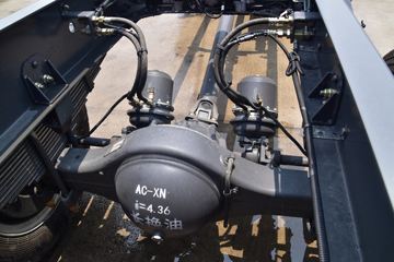 �������� �³���M3�п� 180���� 4X2 7.8����ʽ�ػ���ͼƬ