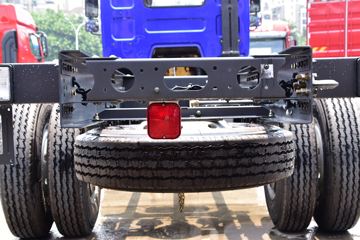 �������� �³���M3�п� 180���� 4X2 7.8����ʽ�ػ���ͼƬ