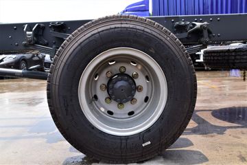 �������� �³���M3�п� 180���� 4X2 7.8����ʽ�ػ���ͼƬ