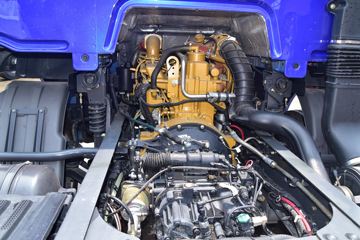 �������� �³���M3�п� 180���� 4X2 7.8����ʽ�ػ���ͼƬ