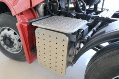 大运 N8V重卡 430马力 6X2牵引车(CGC4250D5EBKD)