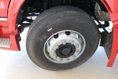 大运 N8V重卡 430马力 6X2牵引车(CGC4250D5EBKD)