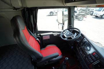 �ൺ��� JH6�ؿ� �ļ��� ����� 550���� 6X4ǣ����(CA4259P25K2T1E5A80)ͼƬ