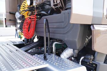 �ൺ��� JH6�ؿ� �ļ��� ����� 550���� 6X4ǣ����(CA4259P25K2T1E5A80)ͼƬ