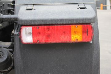 һ����� J7�ؿ� 550���� 6X4ǣ����(CA4250P77K25T1E5)ͼƬ