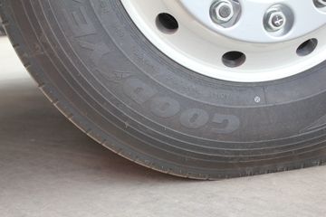 һ����� J7�ؿ� 550���� 6X4ǣ����(CA4250P77K25T1E5)ͼƬ