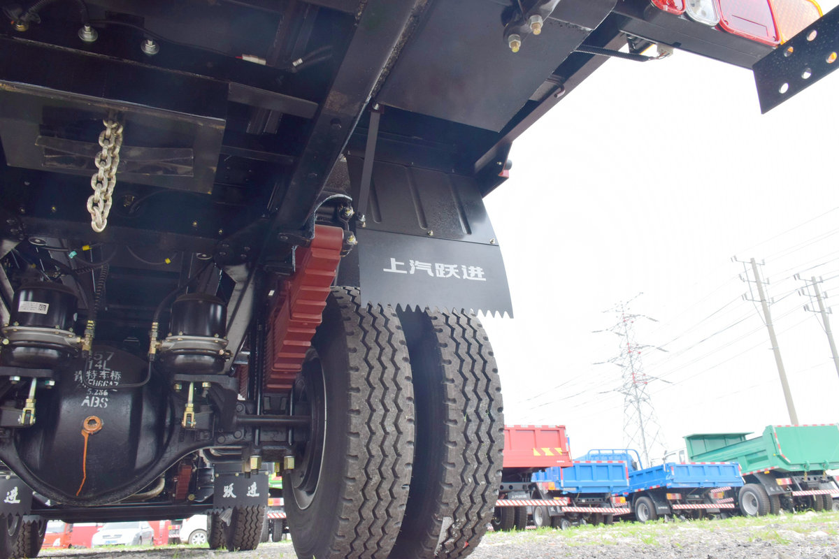 Ծ T700 160 6X2 6.7ж(SH3252VGDDWW4)                                                