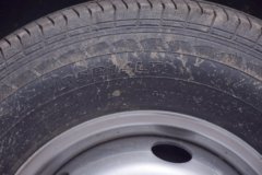 跃进 小福星S 1.5L 110马力 汽油 3.22米排半栏板小卡(SH1032PEGBNZ)