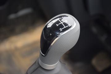 Ծ�� С����S50 2019�� 1.9L 95���� ���� 3.05��˫������С��ͼƬ