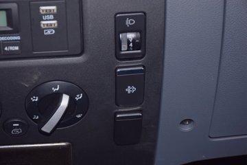 Ծ�� С����S50 2019�� 1.9L 95���� ���� 3.05��˫������С��ͼƬ