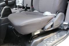 福田 奥铃新捷运 156马力 3.83米排半仓栅式轻卡(BJ5048CCY-A1)