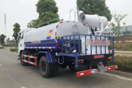 东风新疆底盘&nbsp;除尘车外观图片